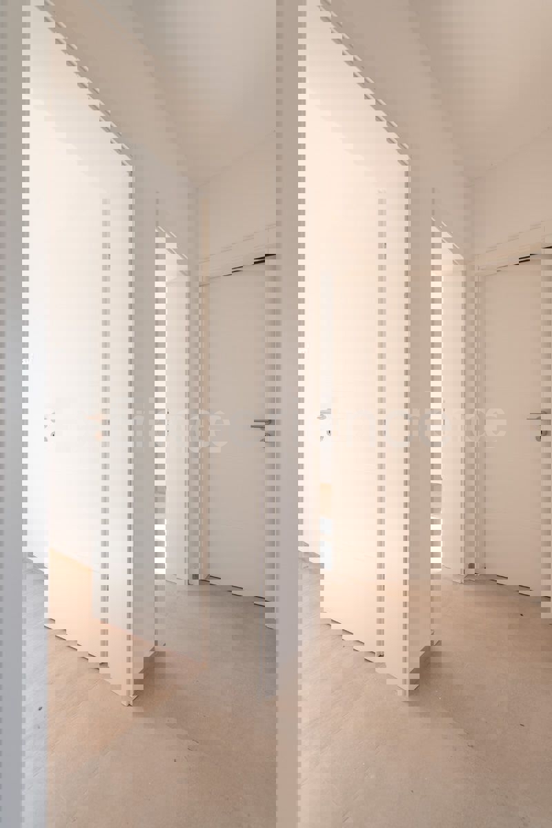 ISTRIA, vicino a Parenzo - appartamento di nuova costruzione con VISTA MARE!