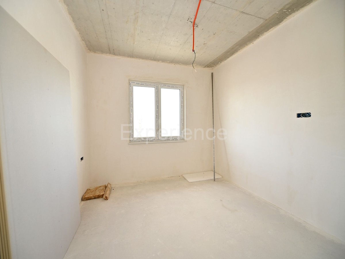 ISTRIA, Parenzo - 600 m dalla spiaggia, appartamento con 3 camere da letto in un nuovo edificio!