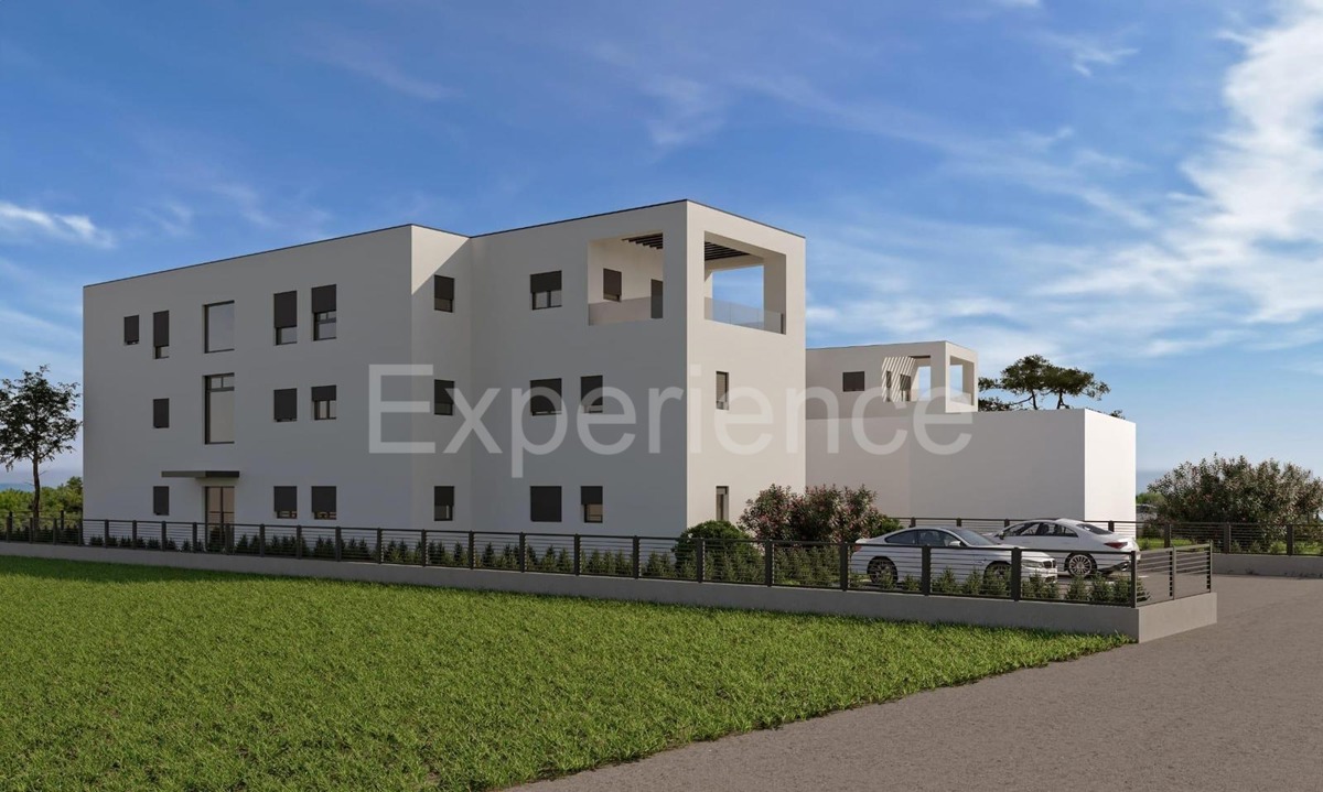 Parenzo - a circa 1 km dal mare - attico con VISTA MARE!