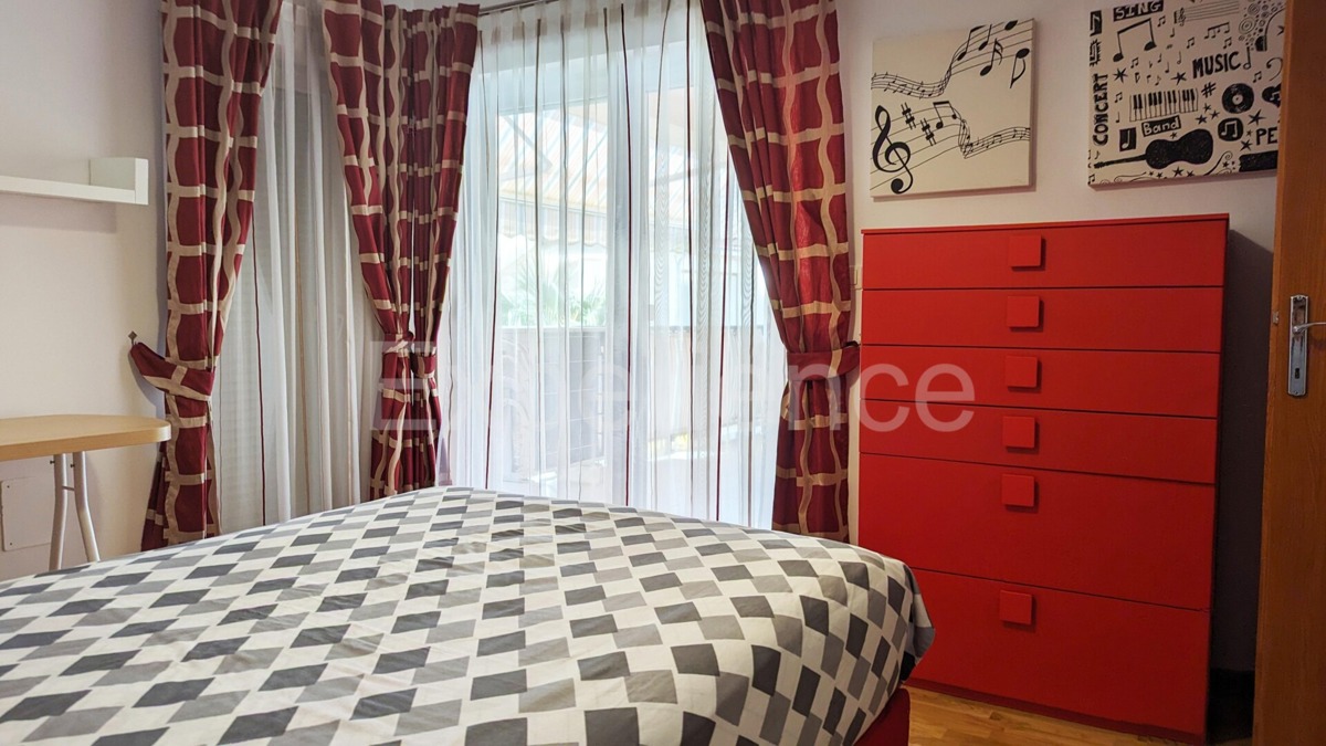 Trilocale arredato a 300 m dal mare con terrazza e garage