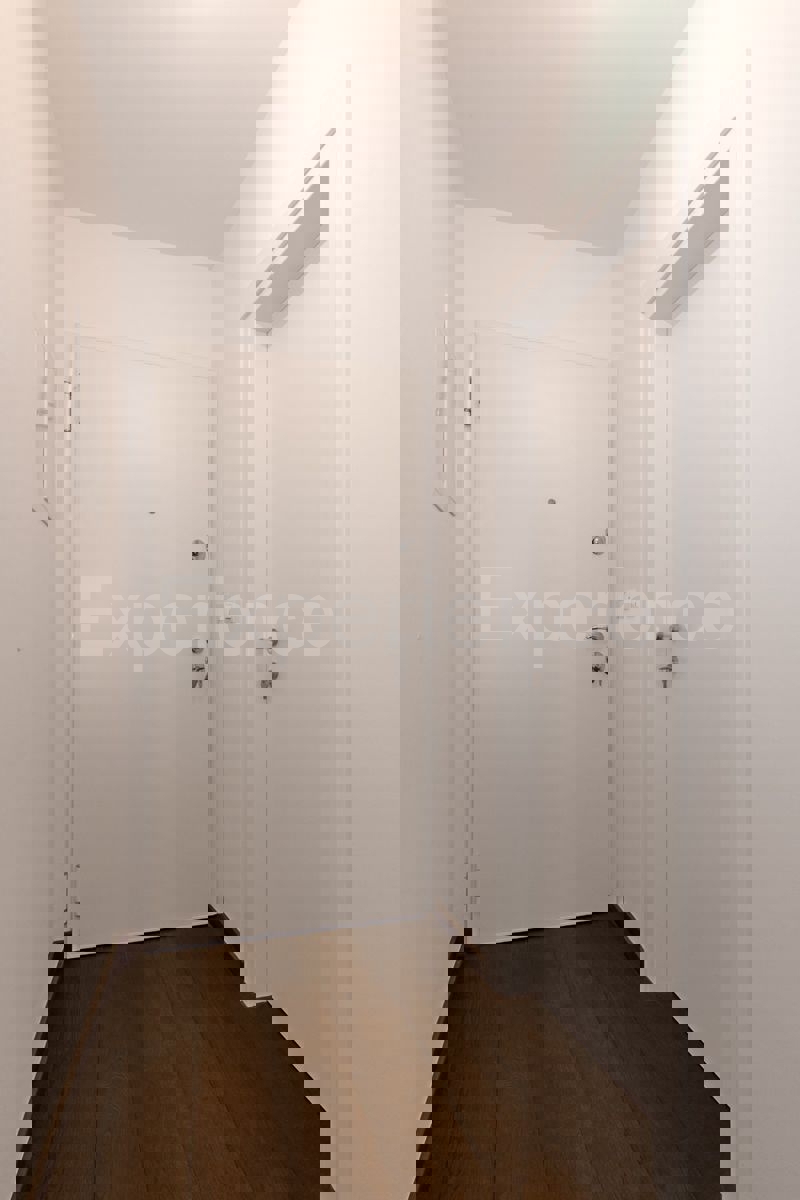 Appartamento di lusso con garage – a soli 350 m dalla spiaggia e dal centro di Parenzo!