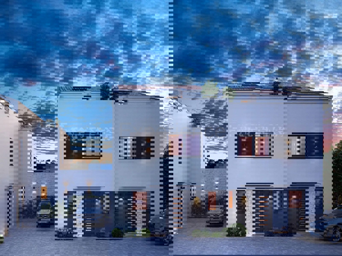 ISTRIA, Parenzo - a soli 2 km dal mare, casa di nuova costruzione con PISCINA!