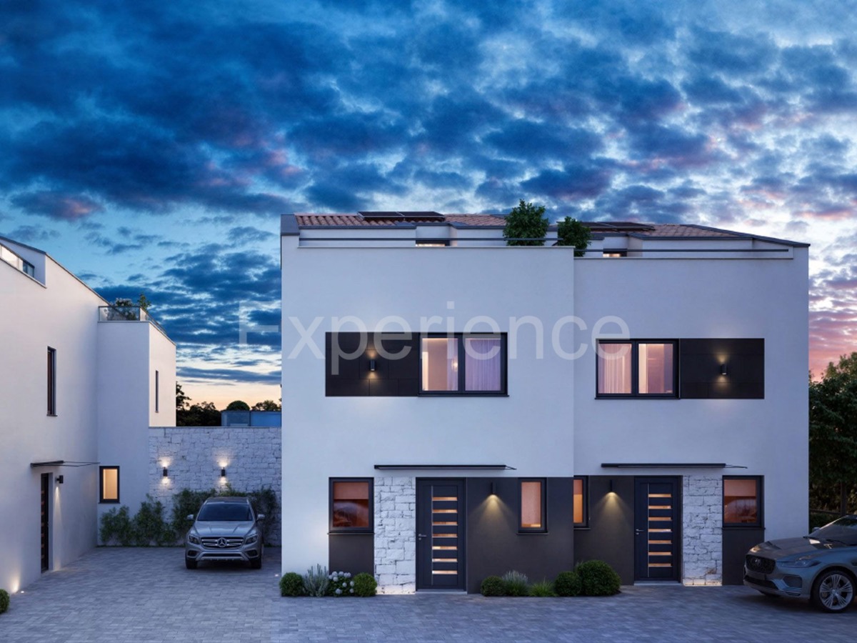 ISTRIA, Parenzo - a soli 2 km dal mare, casa di nuova costruzione con PISCINA!