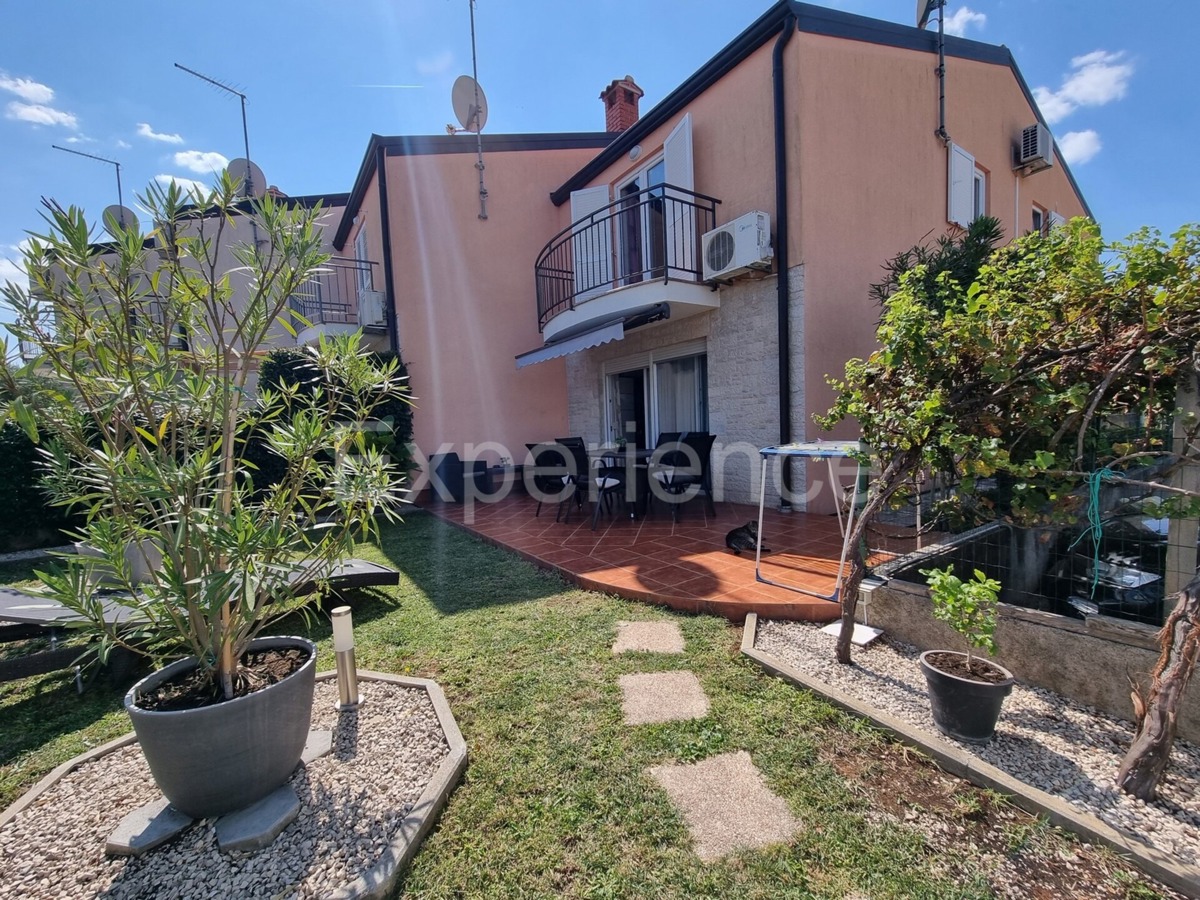 ISTRIA, vicino a Parenzo - a 2 km dal mare, attraente CASA CON GIARDINO!