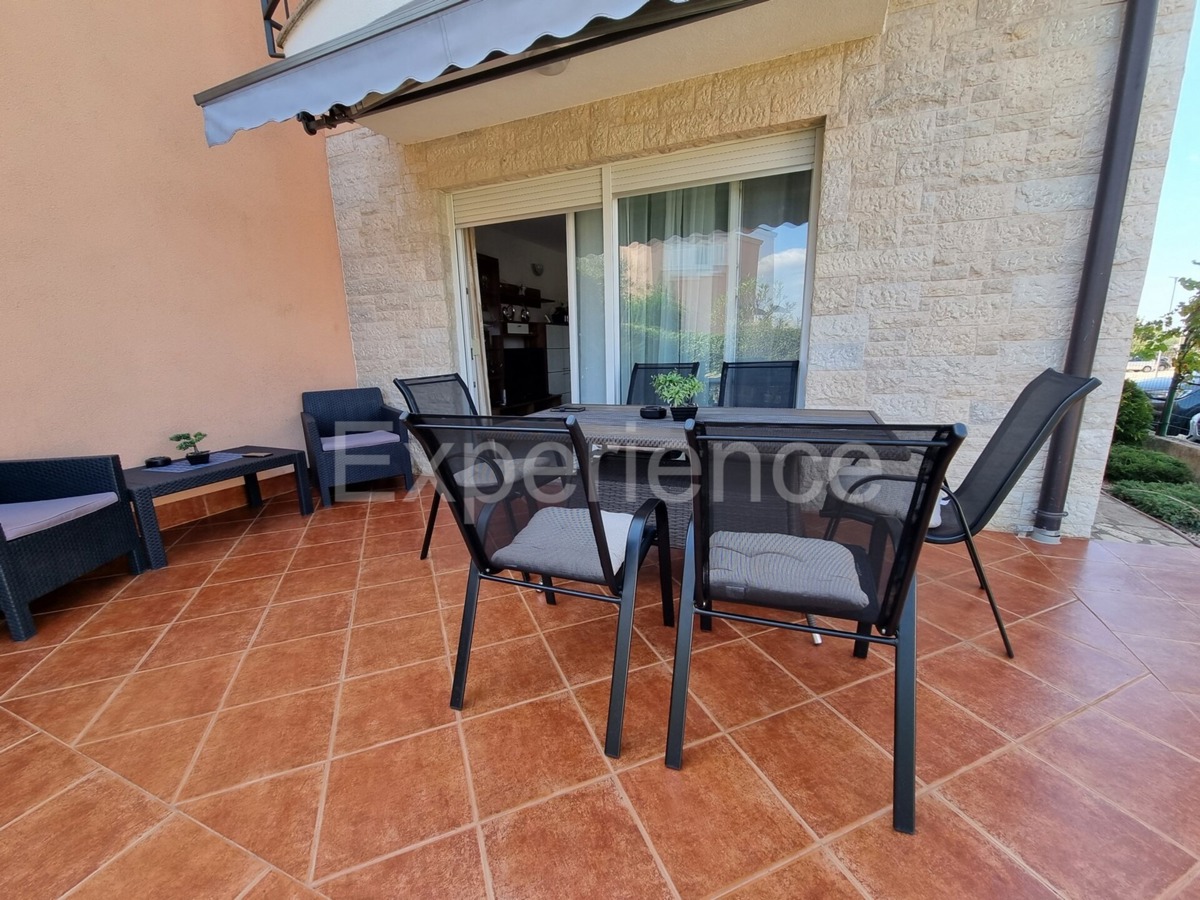 ISTRIA, vicino a Parenzo - a 2 km dal mare, attraente CASA CON GIARDINO!