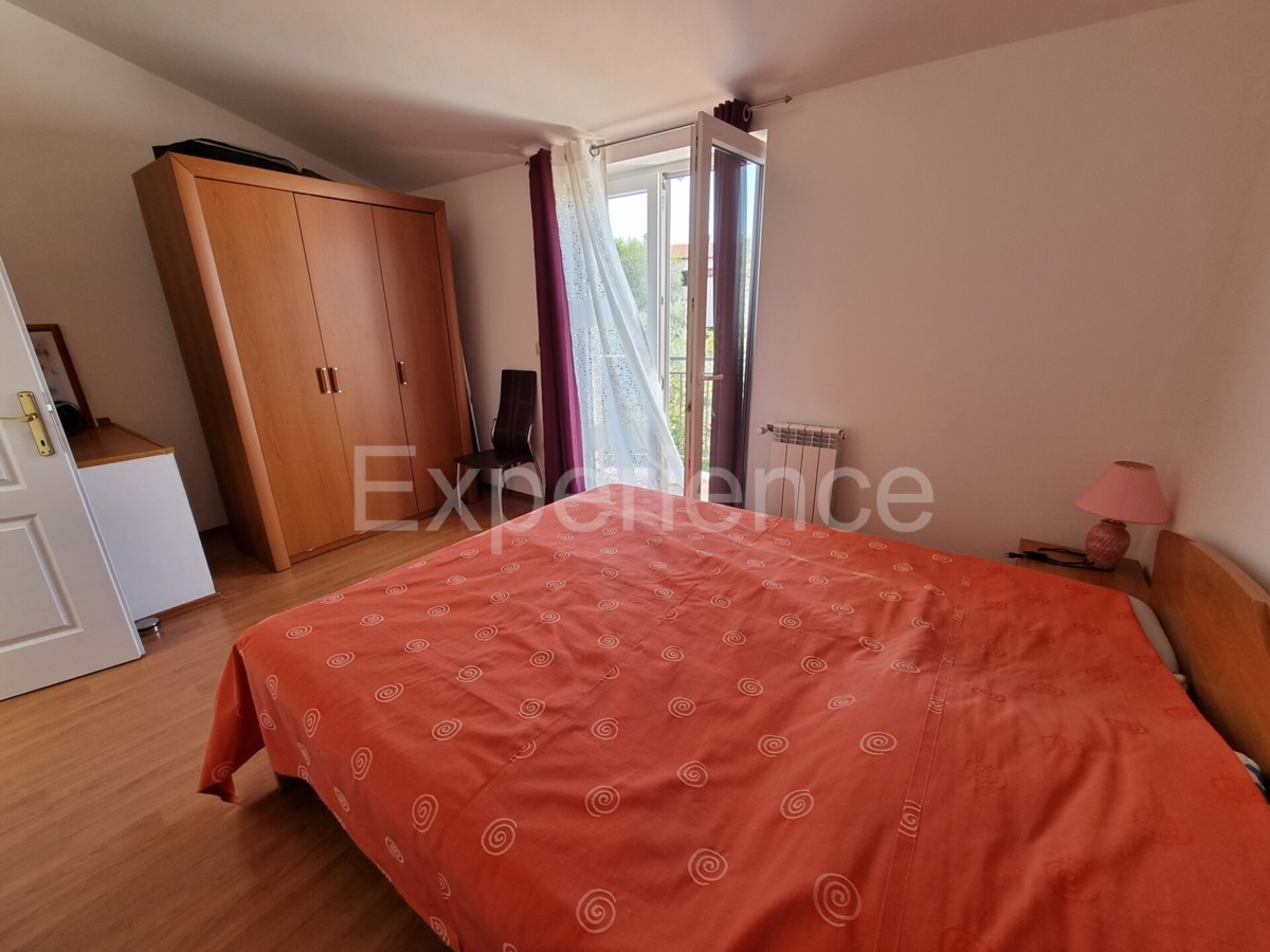 ISTRIA, vicino a Parenzo - a 2 km dal mare, attraente CASA CON GIARDINO!