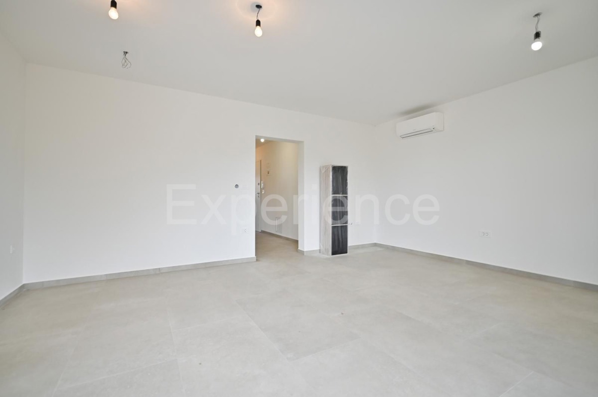 ISTRIA! Umago - cca. 2 km dal mare, appartamento in un edificio di nuova costruzione