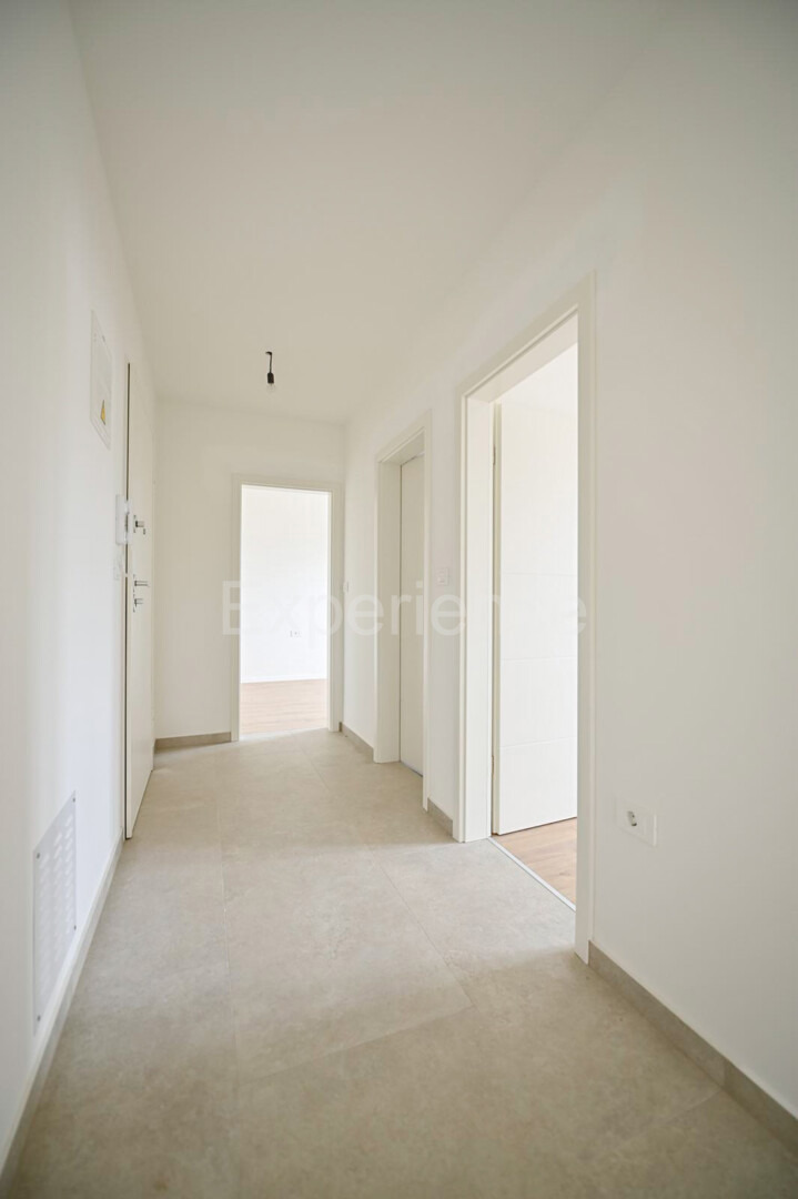 ISTRIA! Umago - cca. 2 km dal mare, appartamento in un edificio di nuova costruzione