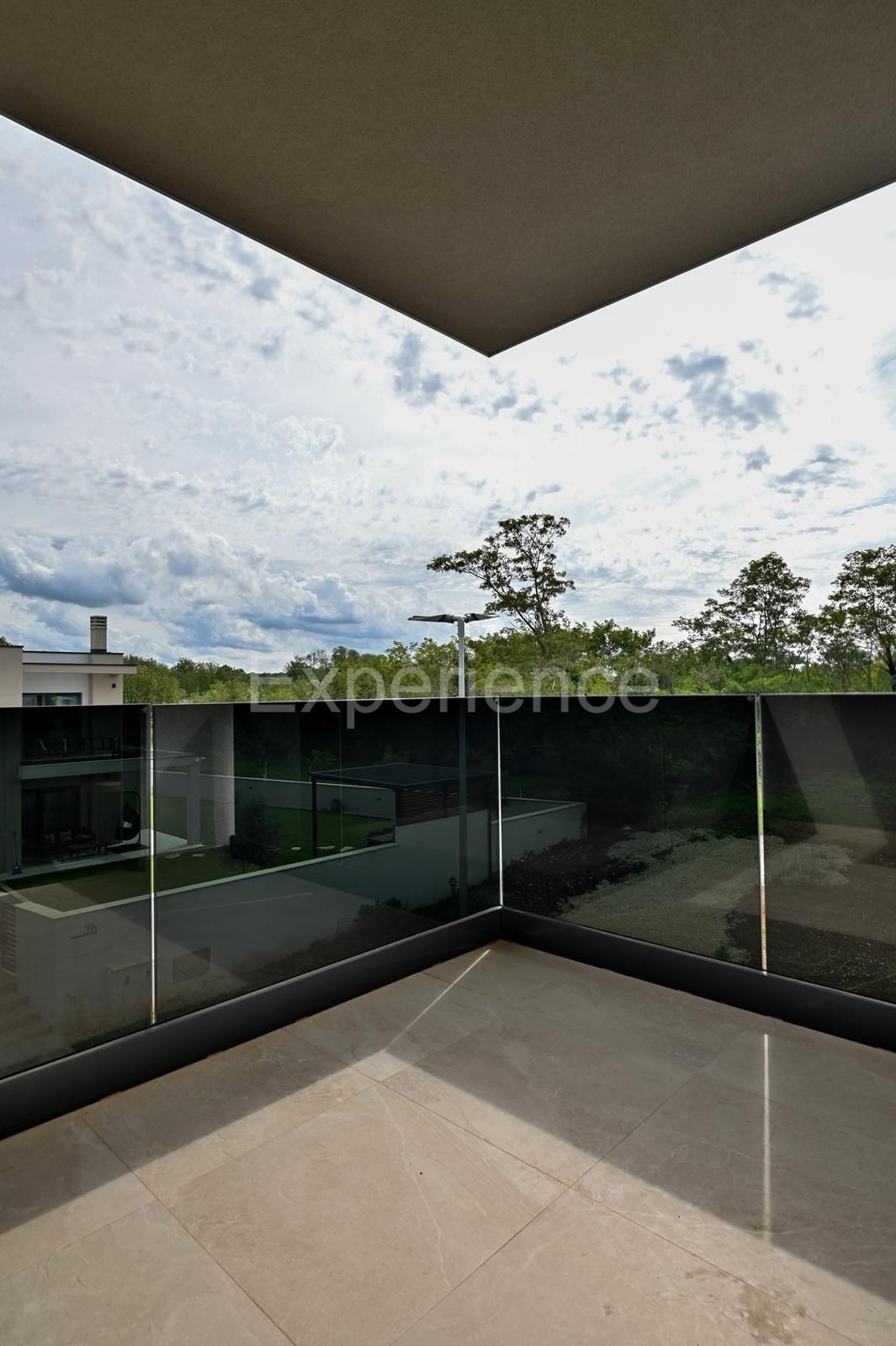 ISTRIA! Umago - cca. 2 km dal mare, appartamento in un edificio di nuova costruzione