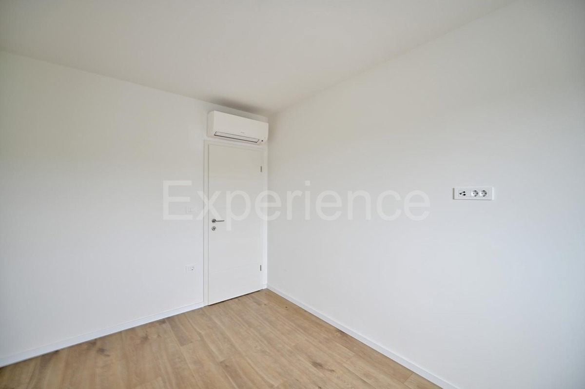 ISTRIA! Umago - cca. 2 km dal mare, appartamento in un edificio di nuova costruzione