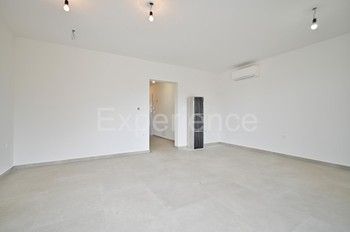 ISTRIA! Umago - cca. 2 km dal mare, appartamento in un edificio di nuova costruzione