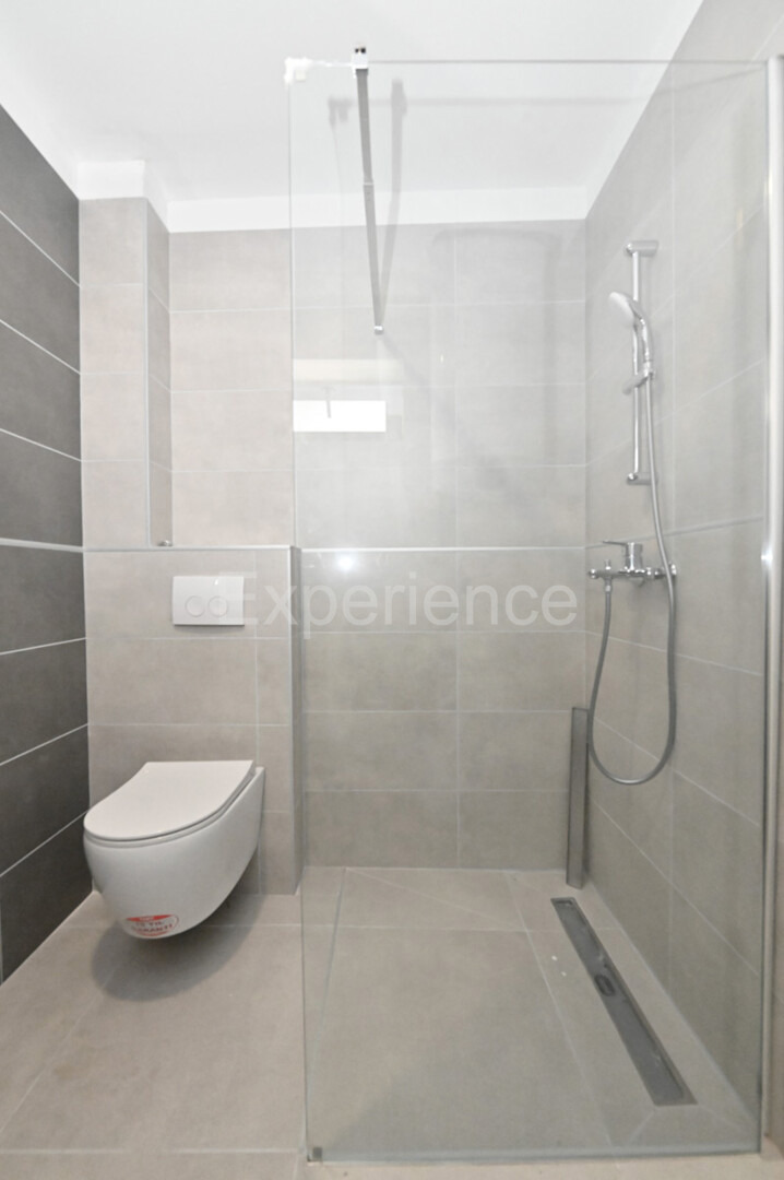 Savudrija - a circa 500 m dalla spiaggia, appartamento con garage, 1. piano