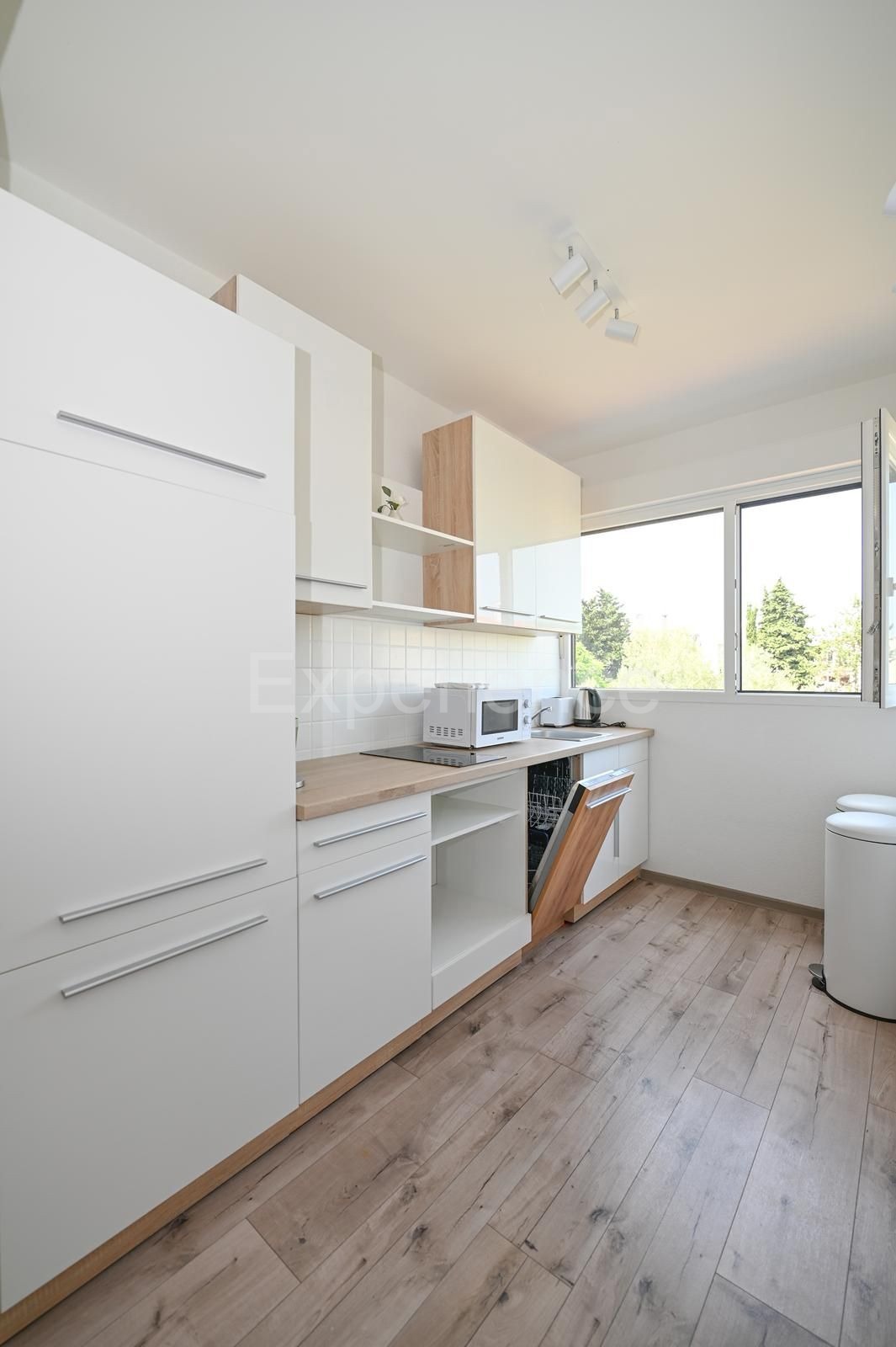 Červar Porat - elegante APPARTAMENTO CON GIARDINO, completamente ristrutturato!