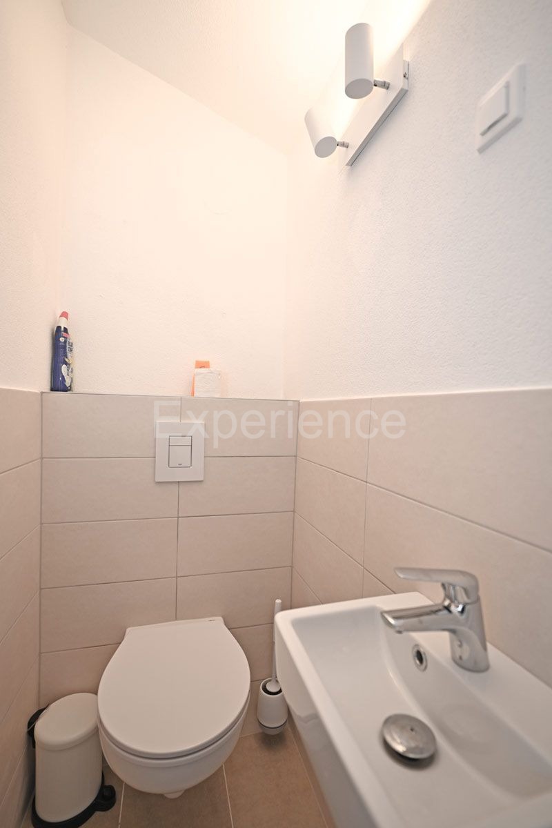 Červar Porat - elegante APPARTAMENTO CON GIARDINO, completamente ristrutturato!