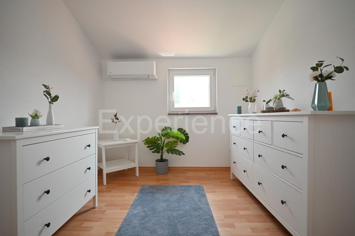 Červar Porat - elegante APPARTAMENTO CON GIARDINO, completamente ristrutturato!