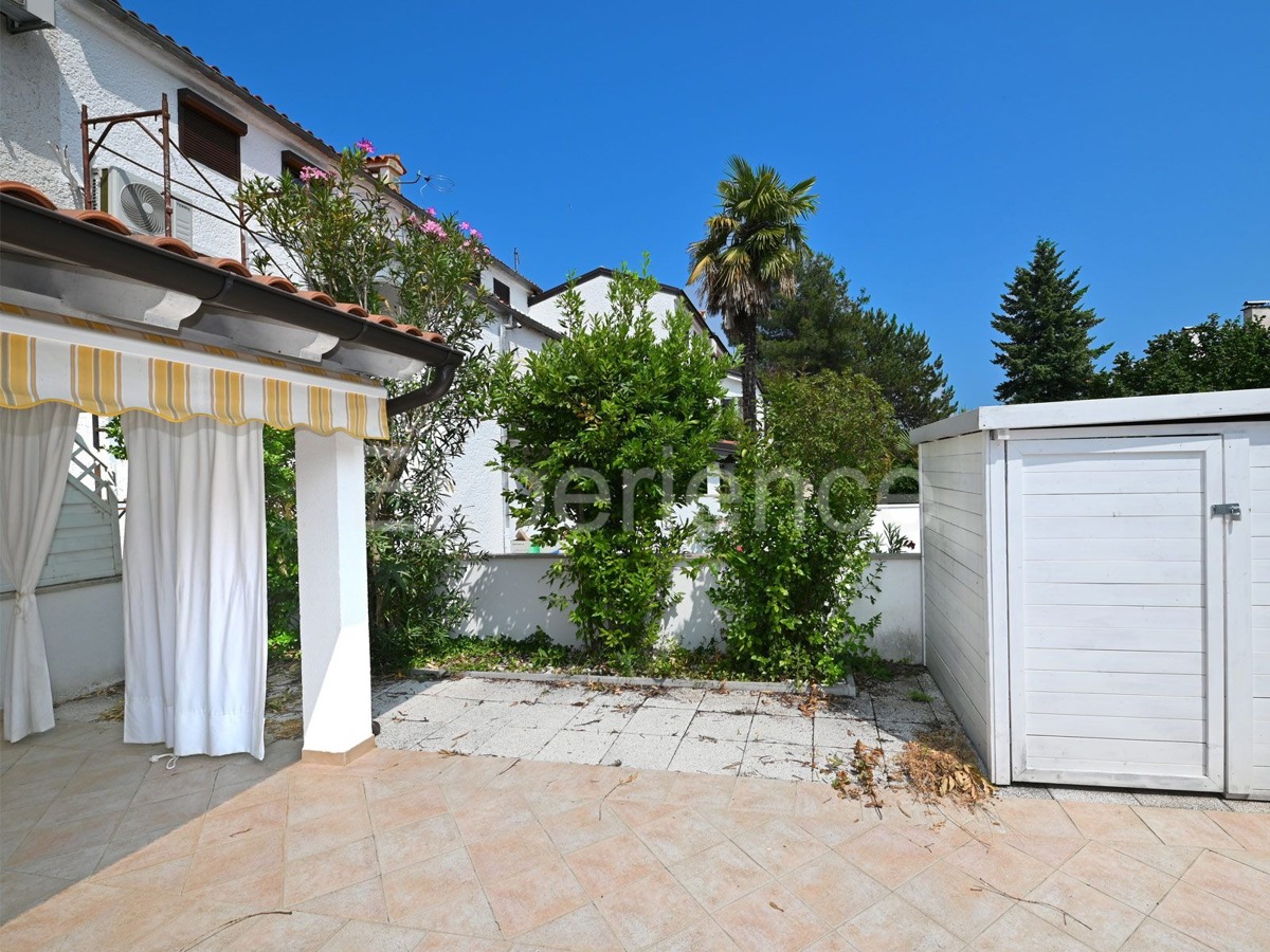 Červar Porat - elegante APPARTAMENTO CON GIARDINO, completamente ristrutturato!