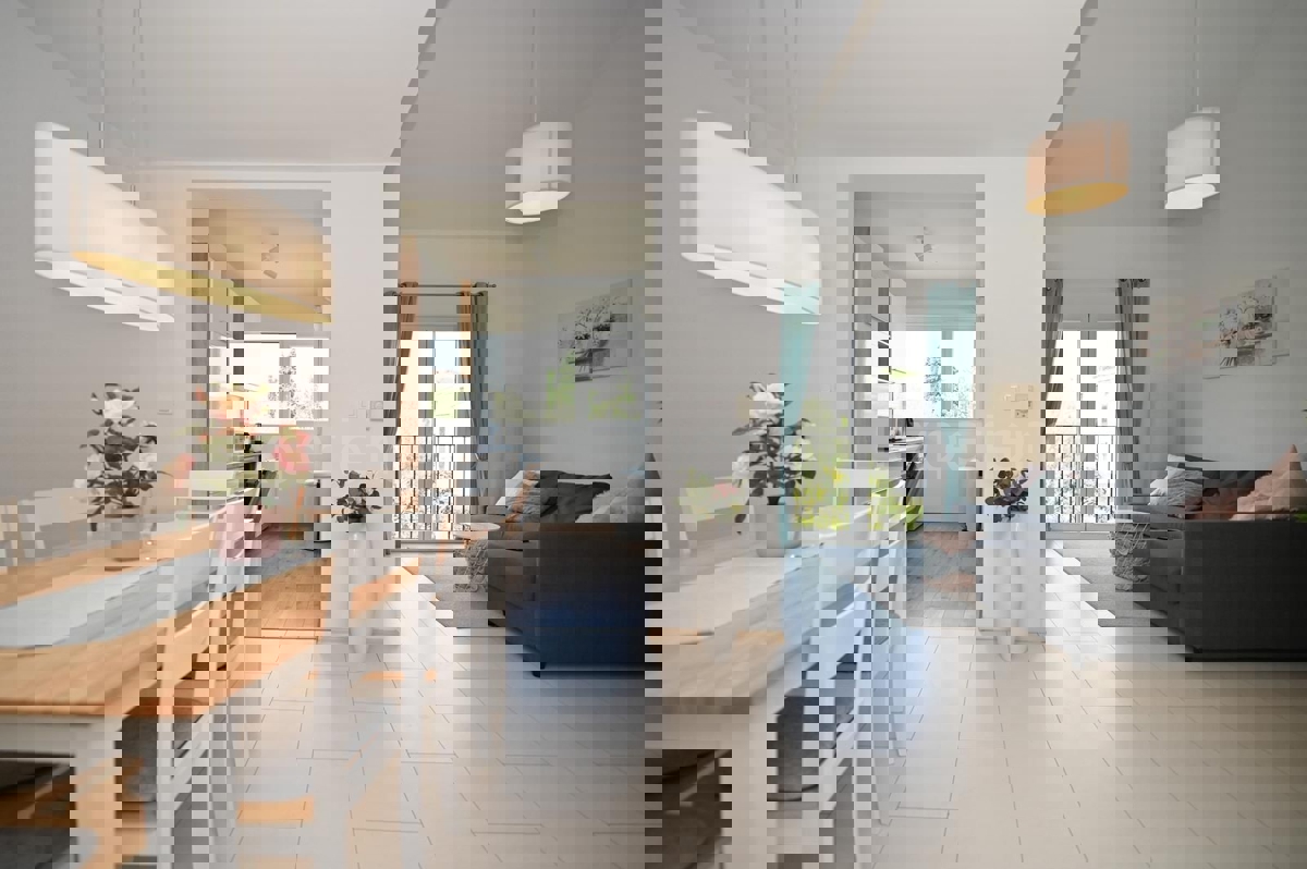 Červar Porat - elegante APPARTAMENTO CON GIARDINO, completamente ristrutturato!