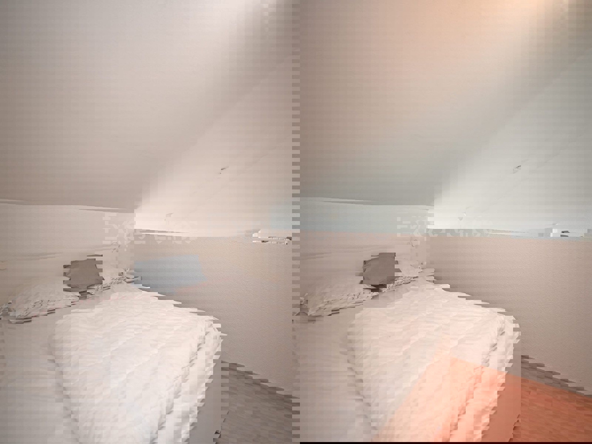 Červar Porat - elegante APPARTAMENTO CON GIARDINO, completamente ristrutturato!