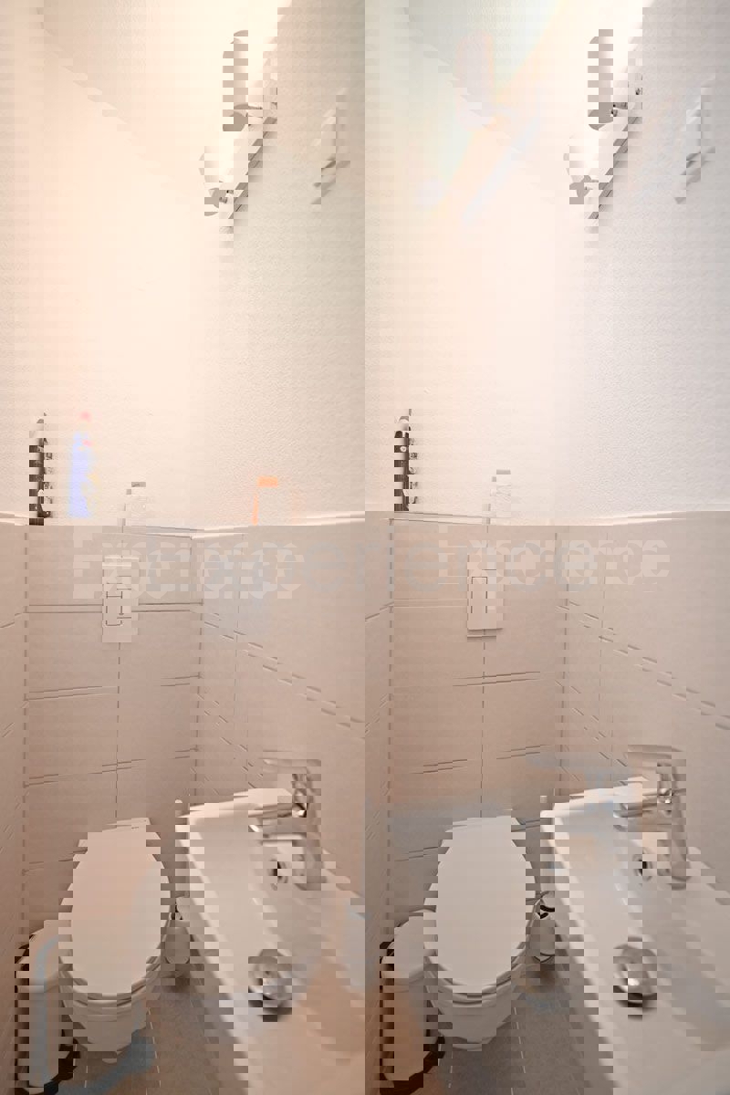 Červar Porat - elegante APPARTAMENTO CON GIARDINO, completamente ristrutturato!