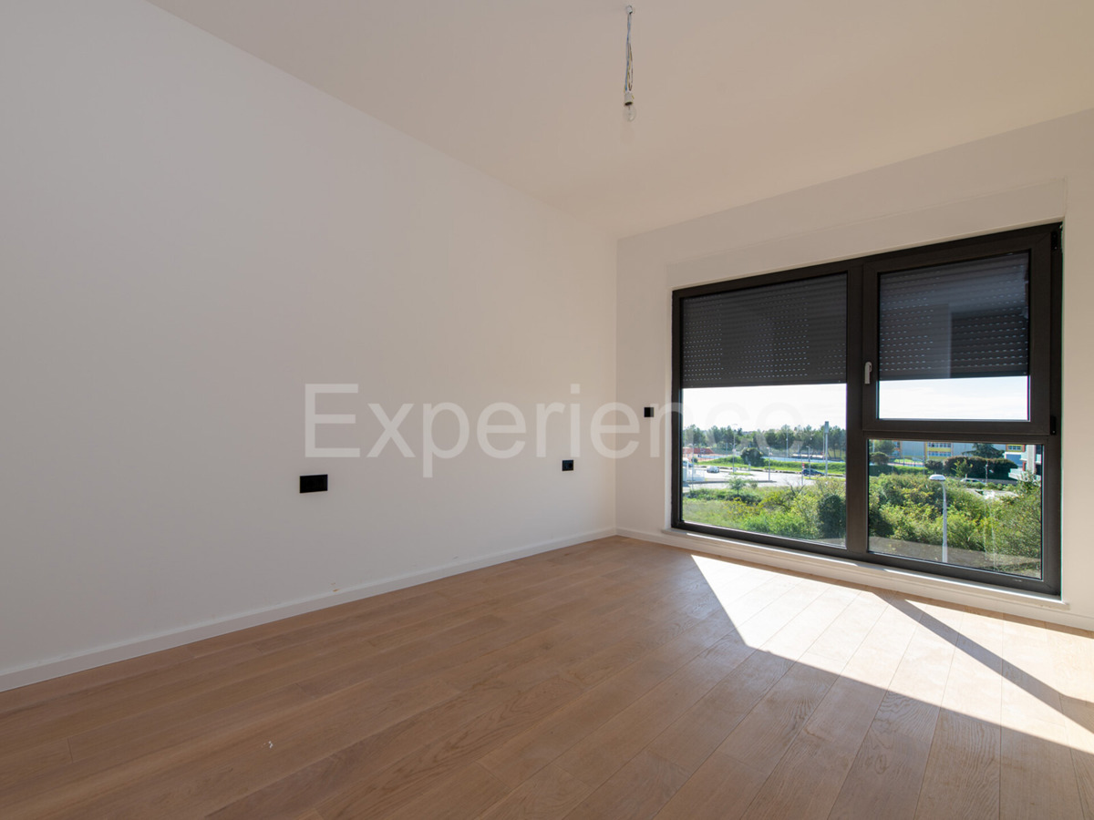 ISTRIA, Umago - appartamento in un nuovo edificio, 3 camere da letto, 3. piano, ASCENSORE, garage!