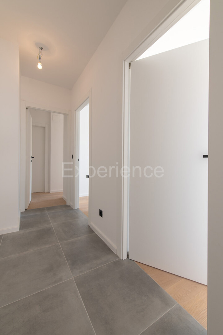 ISTRIA, Umago - appartamento in un nuovo edificio, 3 camere da letto, 3. piano, ASCENSORE, garage!