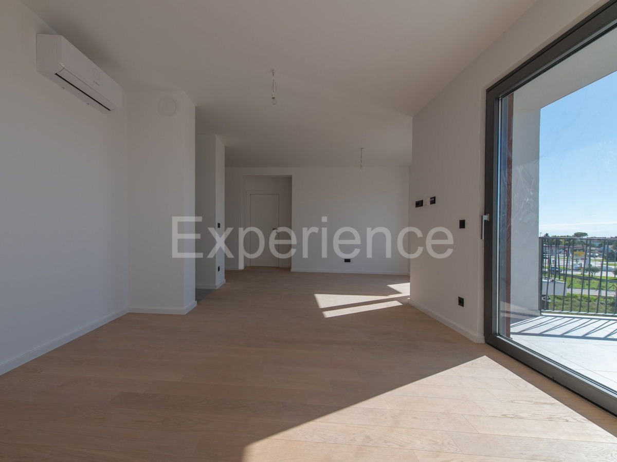 ISTRIA, Umago - appartamento in un nuovo edificio, 3 camere da letto, 3. piano, ASCENSORE, garage!