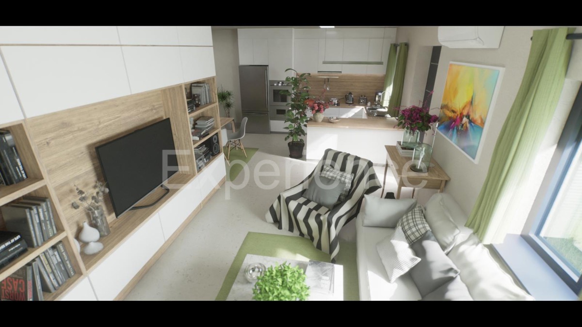 ISTRIA, Parenzo - appartamento al piano terra con GIARDINO privato!