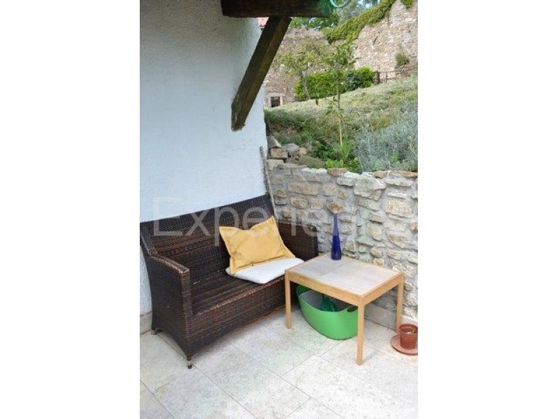 Motovun, casa in pietra centrale, 2 camere, terrazza, tranquilla