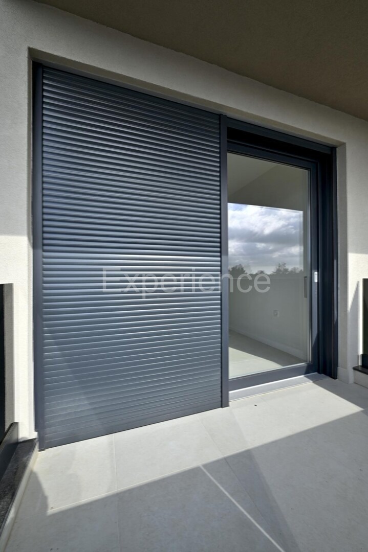 Vabriga - appartamento in un nuovo edificio, 2. piano, ASCENSORE!