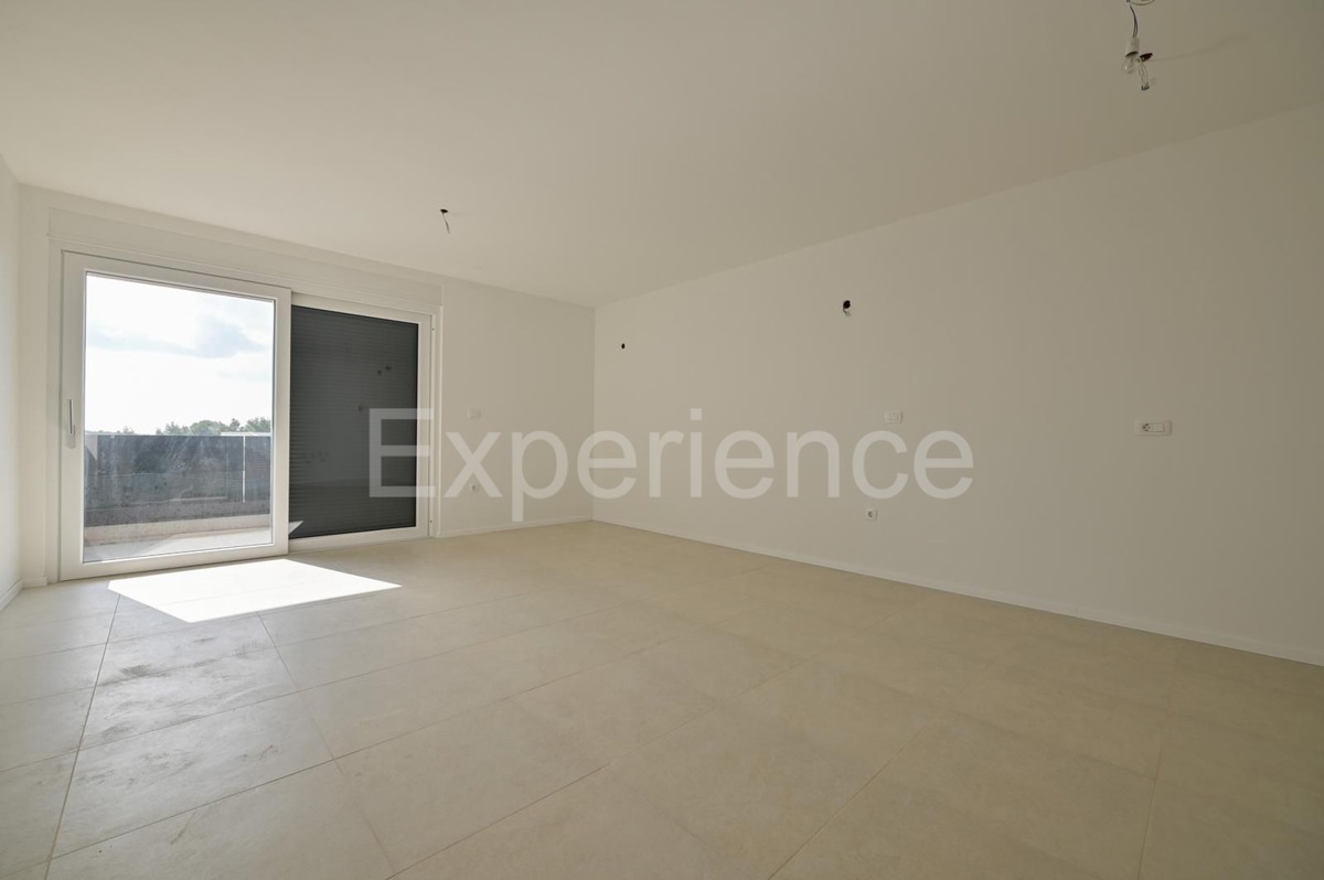 Vabriga - appartamento in un nuovo edificio, 2. piano, ASCENSORE!