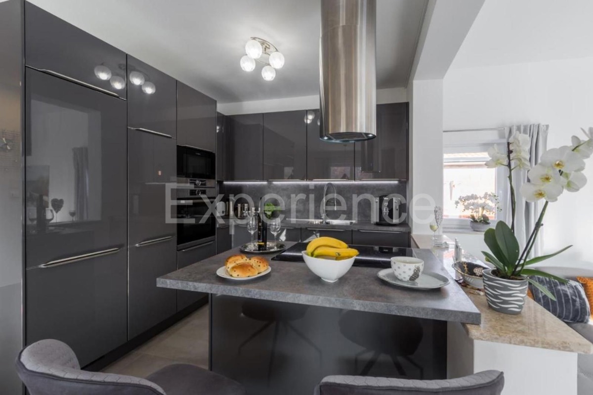 Vicino a Parenzo - a 3 km dal mare, villa con piscina!