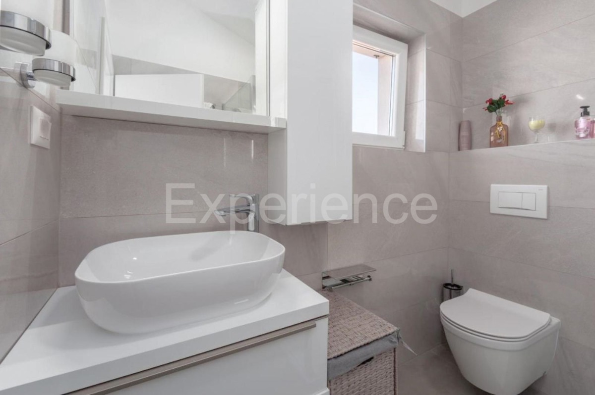 Vicino a Parenzo - a 3 km dal mare, villa con piscina!