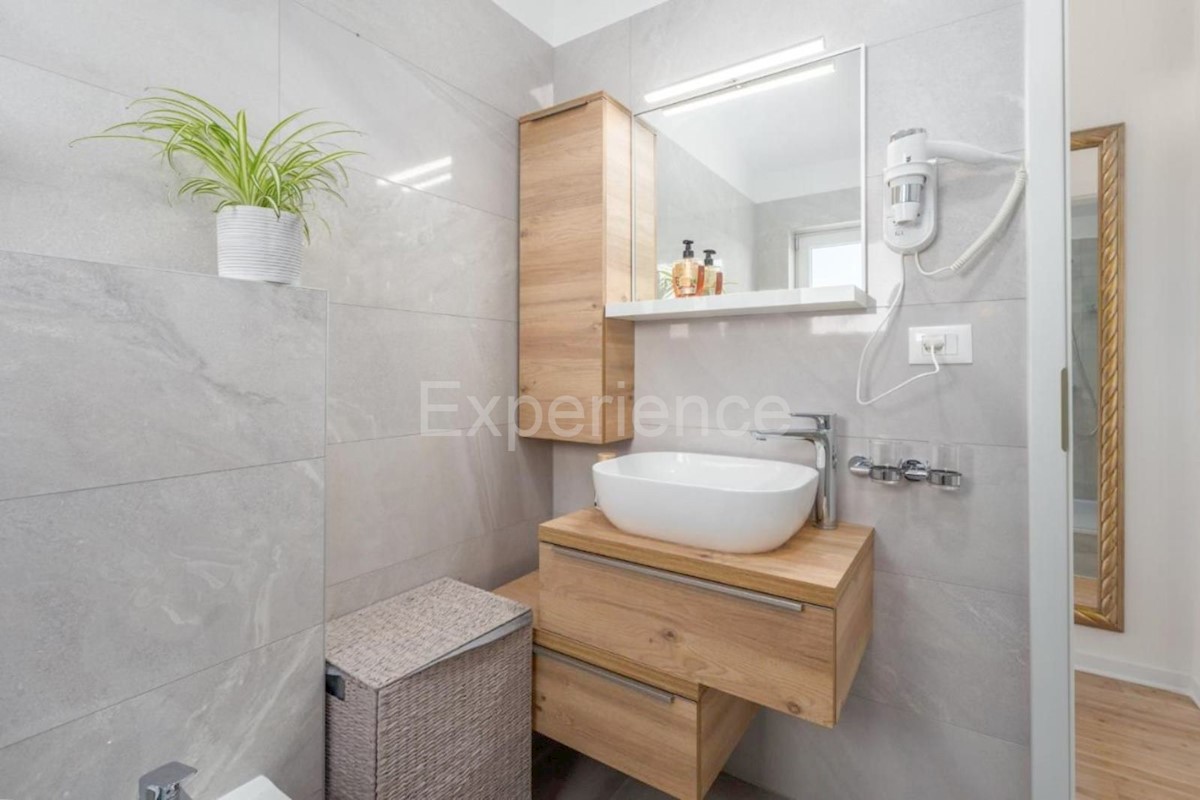 Vicino a Parenzo - a 3 km dal mare, villa con piscina!