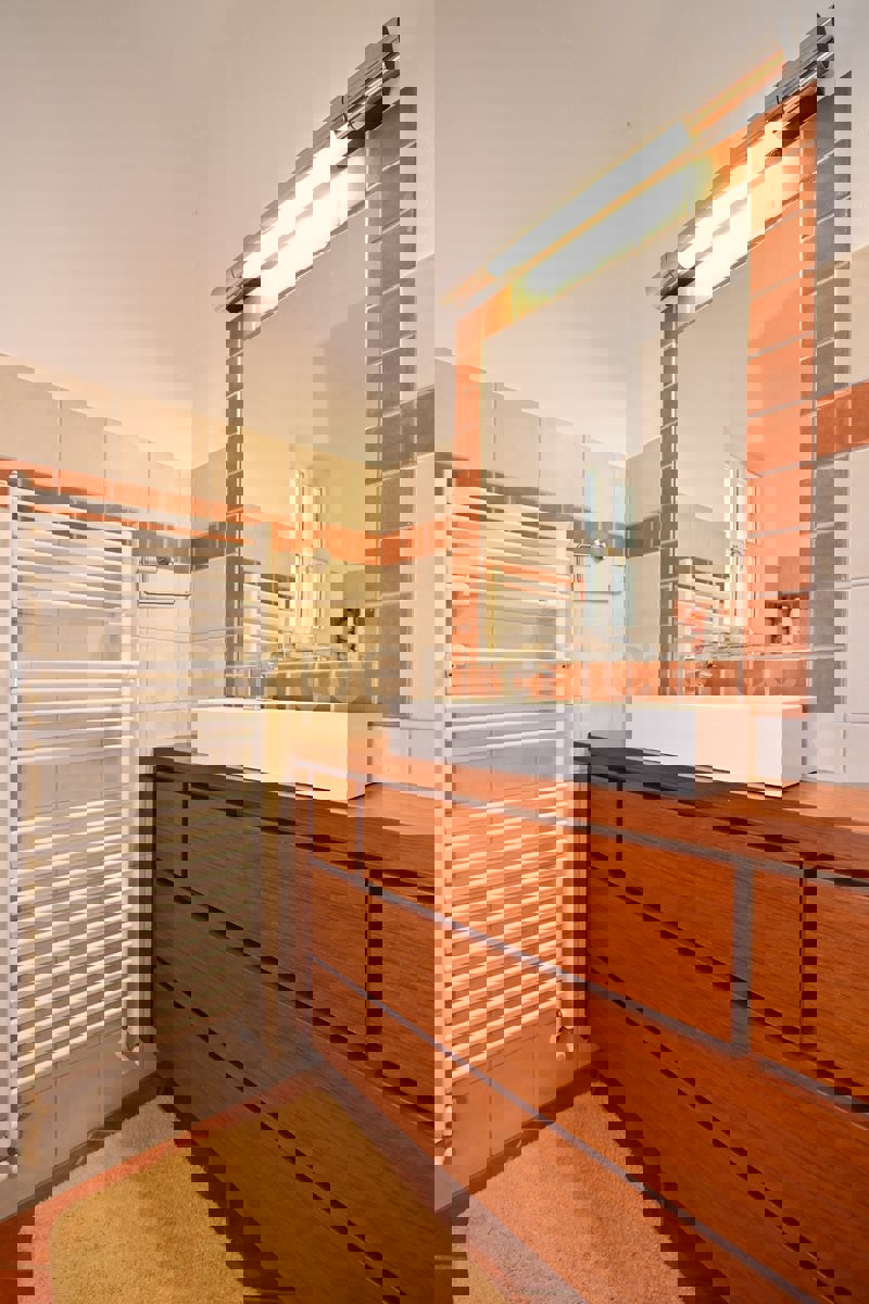 Nelle vicinanze di Parenzo - 1.000 m dal mare, villa mediterranea con piscina!