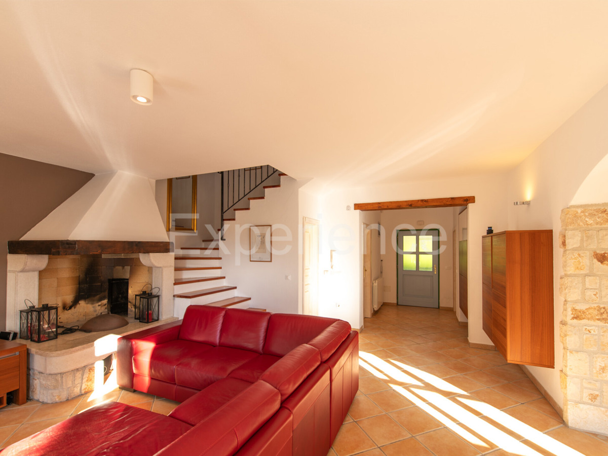 Nelle vicinanze di Parenzo - 1.000 m dal mare, villa mediterranea con piscina!