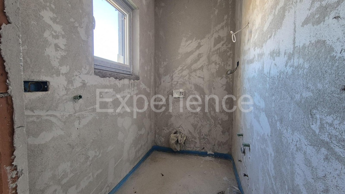 Parenzo - ca. 1 km dal mare, appartamento con 3 CAMERE DA LETTO + GIARDINO 115 m²