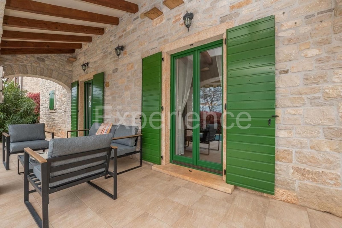 Istria, vicino a Parenzo - affascinante villa con piscina