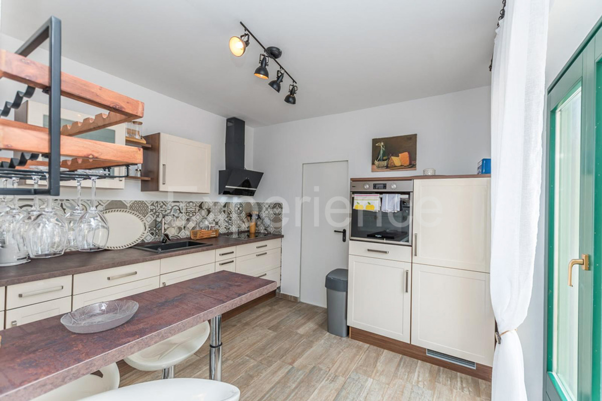 Istria, vicino a Parenzo - affascinante villa con piscina