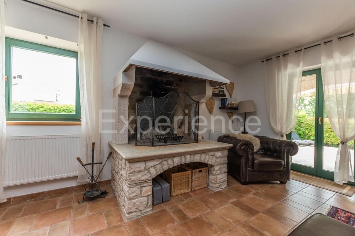 Istria, vicino a Parenzo - affascinante villa con piscina