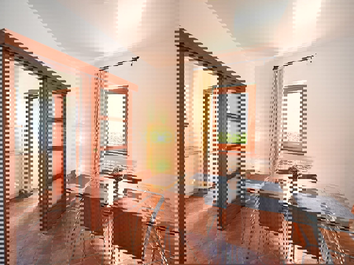 Villa con piscina - un connubio di stile e comfort vicino a Parenzo