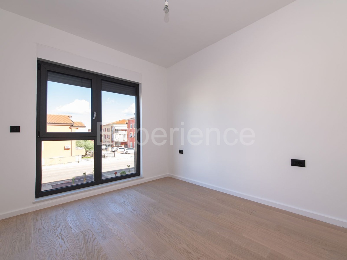 ISTRIA, Umago - appartamento con garage, 1. piano, ASCENSORE