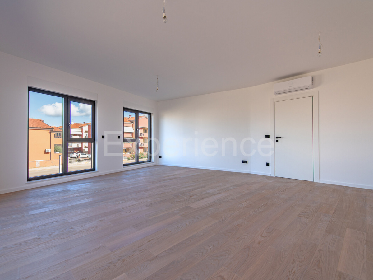 ISTRIA, Umago - appartamento con garage, 1. piano, ASCENSORE