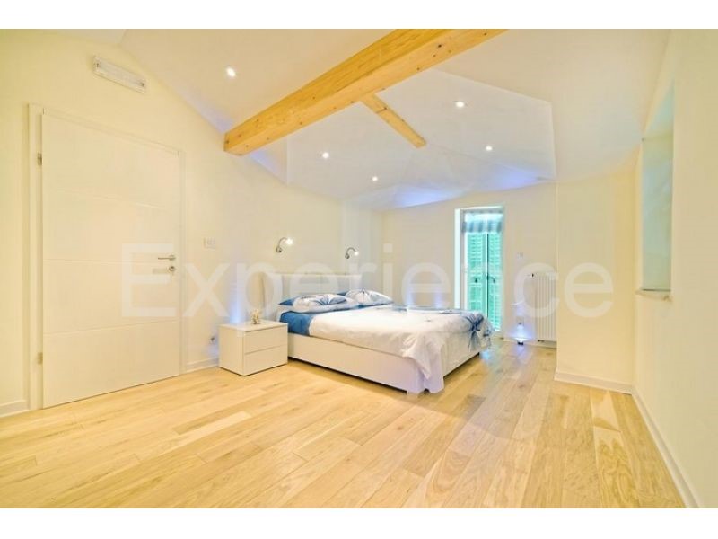 Motovun, villa con piscina e vista, 4 camere, zona tranquilla