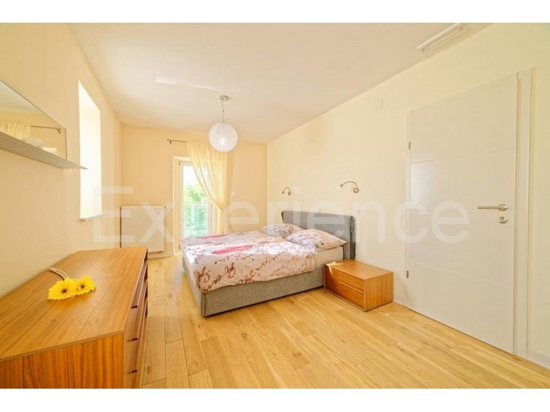 Motovun, villa con piscina e vista, 4 camere, zona tranquilla