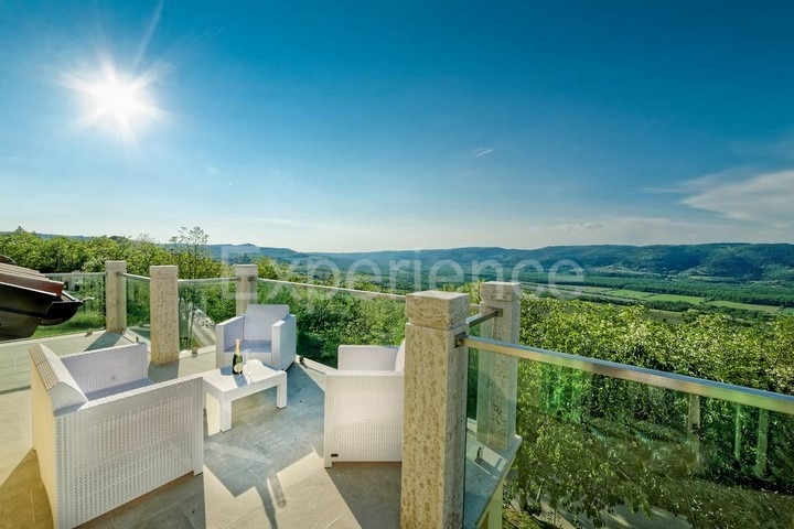 Motovun, villa con piscina e vista, 4 camere, zona tranquilla