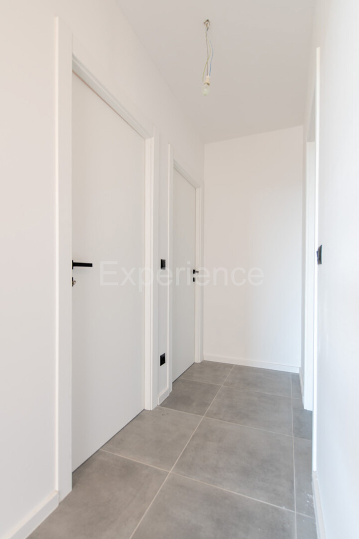 ISTRIA, Umago - appartamento in un nuovo edificio con garage, 3. piano, ASCENSORE!