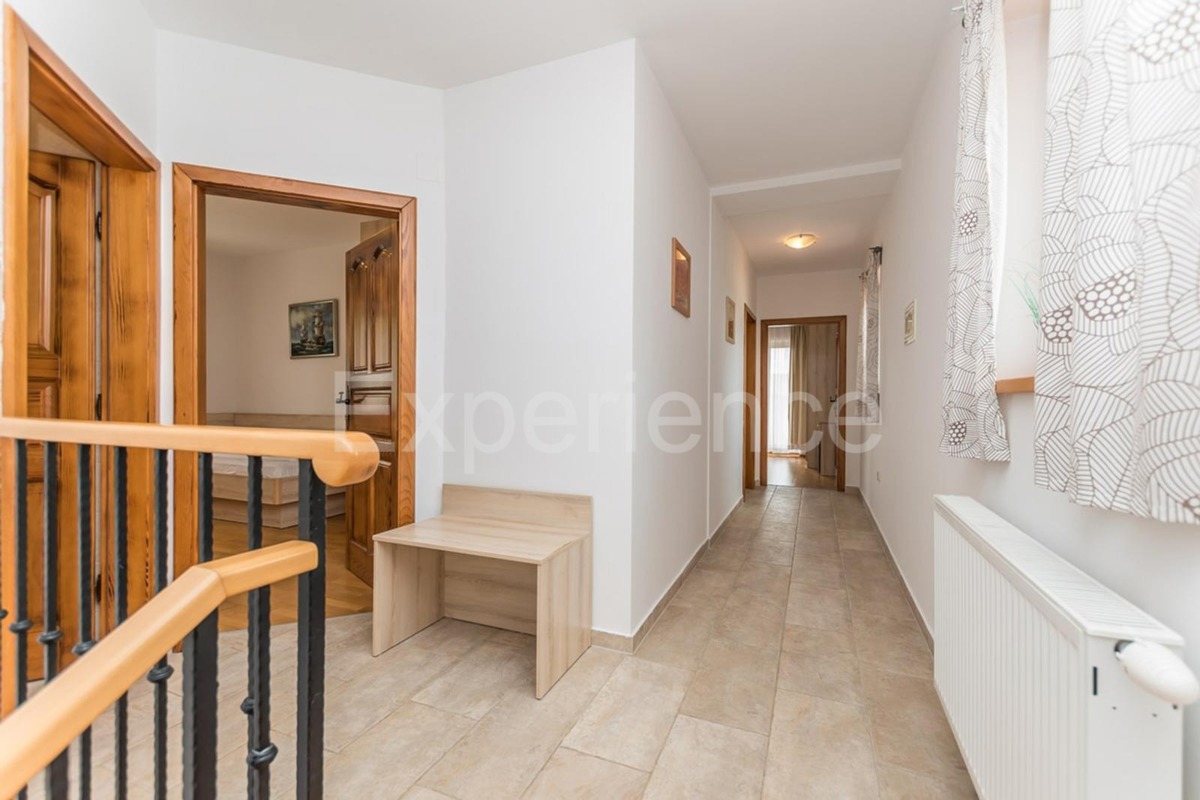 Istria, vicino a Parenzo - affascinante villa con piscina e garage!