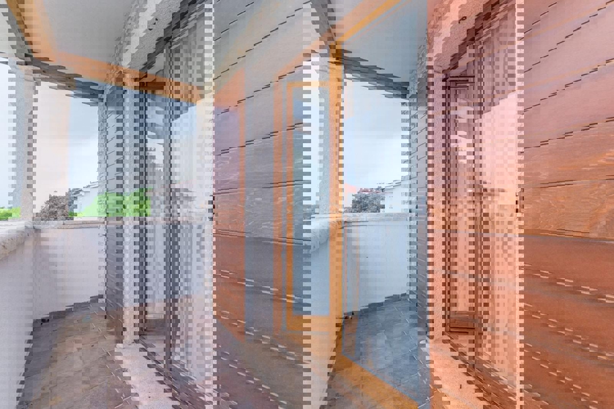 Istria, vicino a Parenzo - affascinante villa con piscina e garage