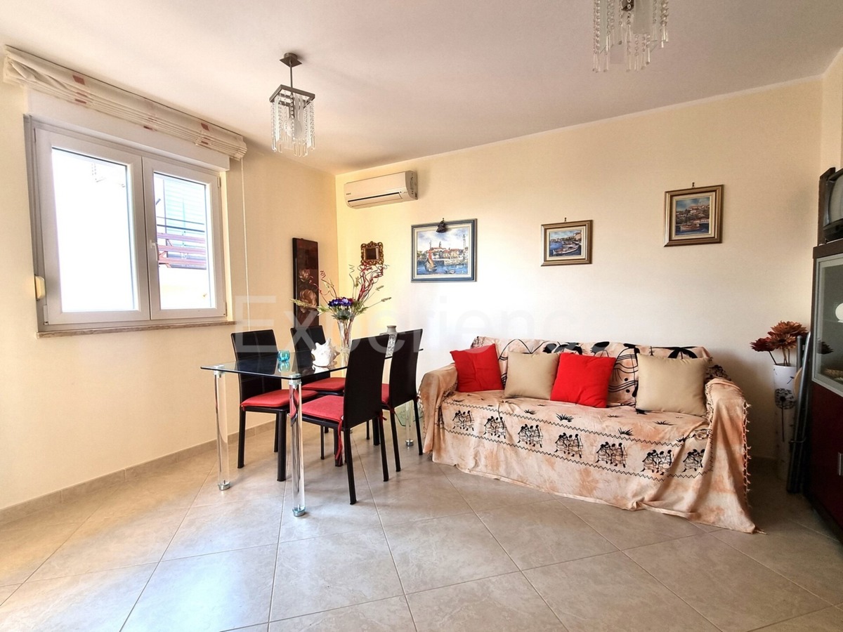 OCCASIONE! Cittanova - a 500 m dalla spiaggia, appartamento al 1. piano, VISTA MARE!