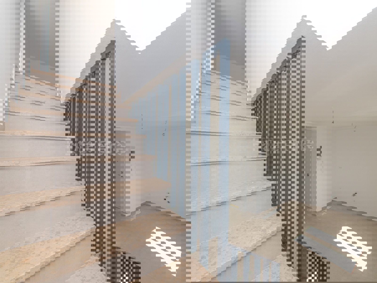 ISTRIA, vicino a Parenzo - appartamento con 3 camere da letto, VISTA MARE!